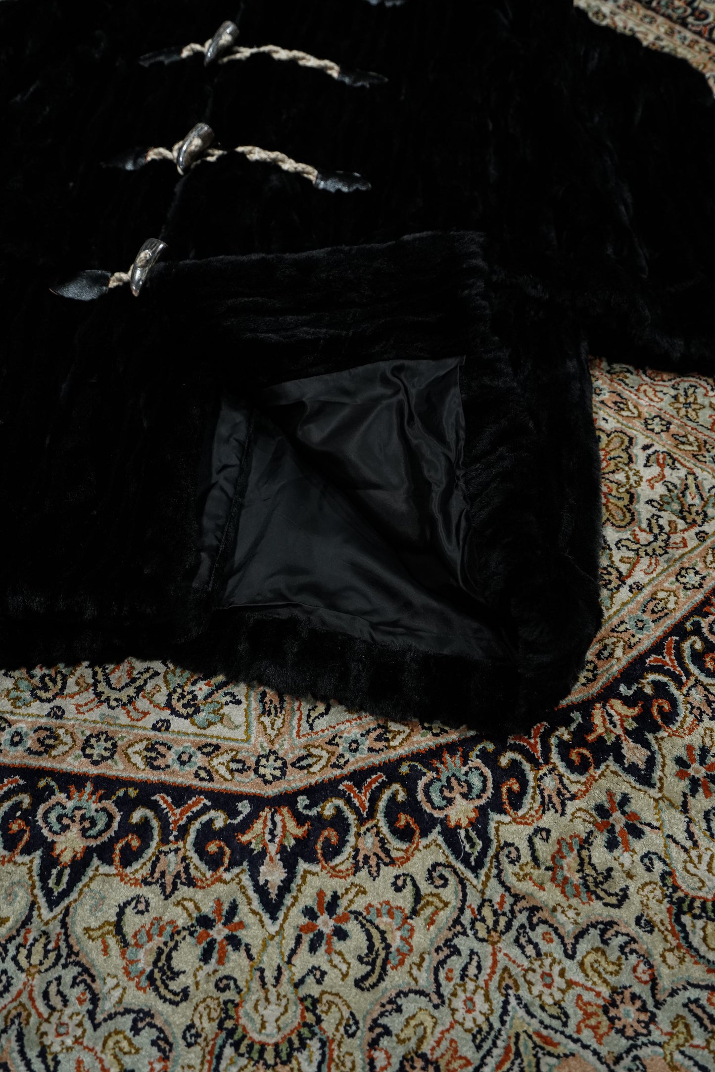 SUGARHILL FUR COAT (BLACK)